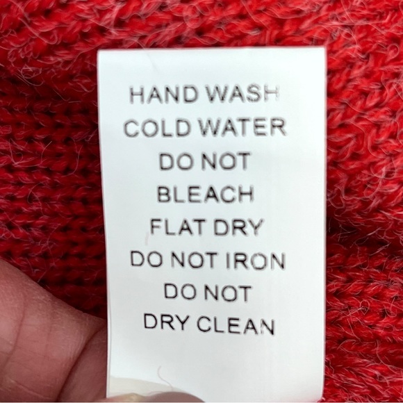 ANDTHEWHY Cable Knit Off The Shoulder Sweater Red Size M/L - Picture 7 of 7